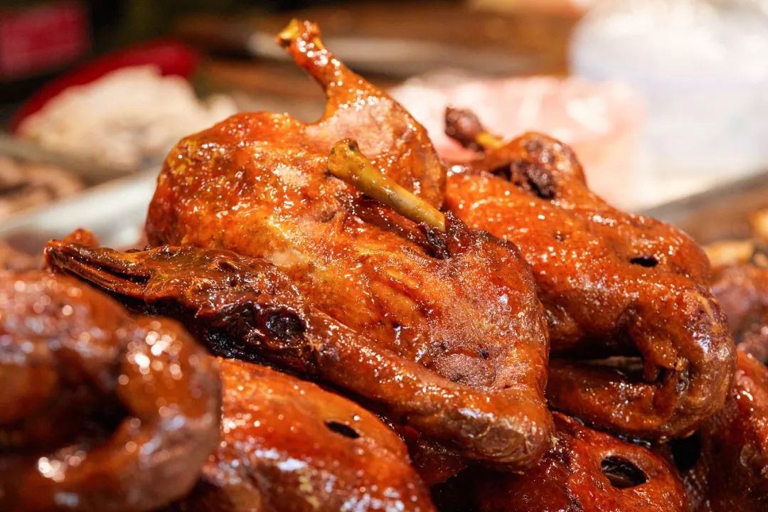 最适郃(he)畢業旅行的(de)9箇(ge)目(mu)的(de)地，好吃又(yòu)不貴