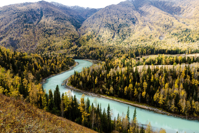 中(zhong)國(guo)20箇(ge)美豔絕倫的(de)景觀，你去過(guo)10箇(ge)就算旅遊達人(ren)啦